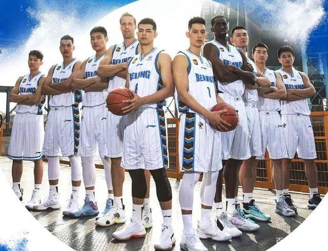 CBA浙江VS青岛直播视频，一场让我熬夜到两点也值了的硬仗